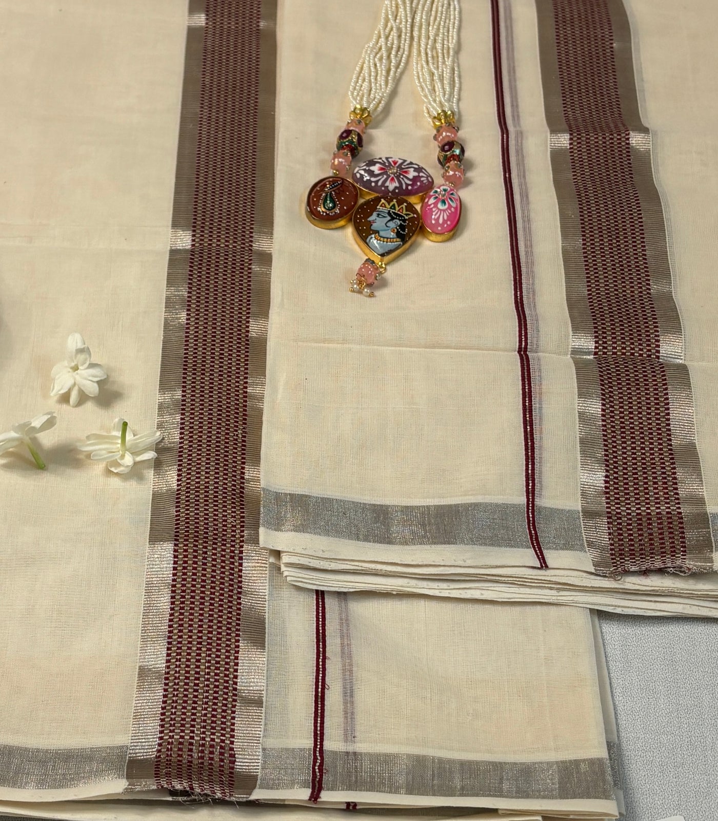 Pure Handloom Silver Rosegold and Maroon kasavu Set Mundu