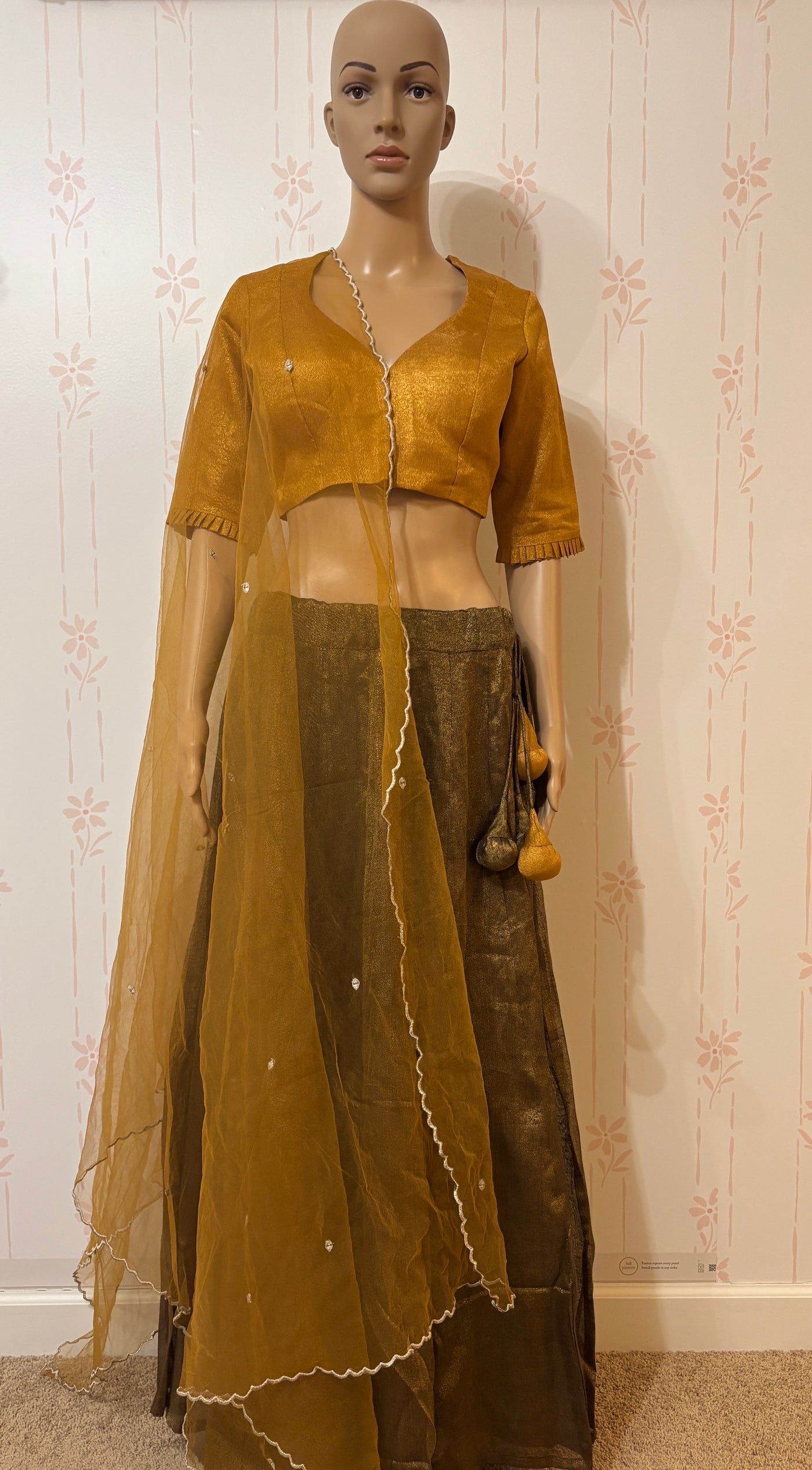 Gold Linen tissue Lehanga set