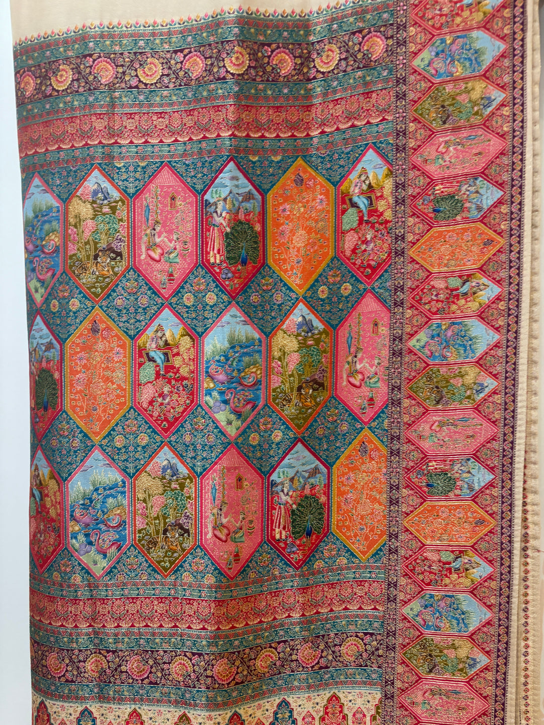 Cream/Multicolor Pashmina Saree and Blouse Set