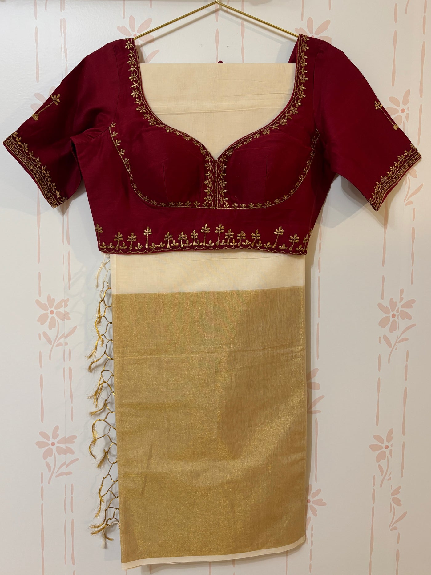 Premium Kerala Kasavu Saree with one side border