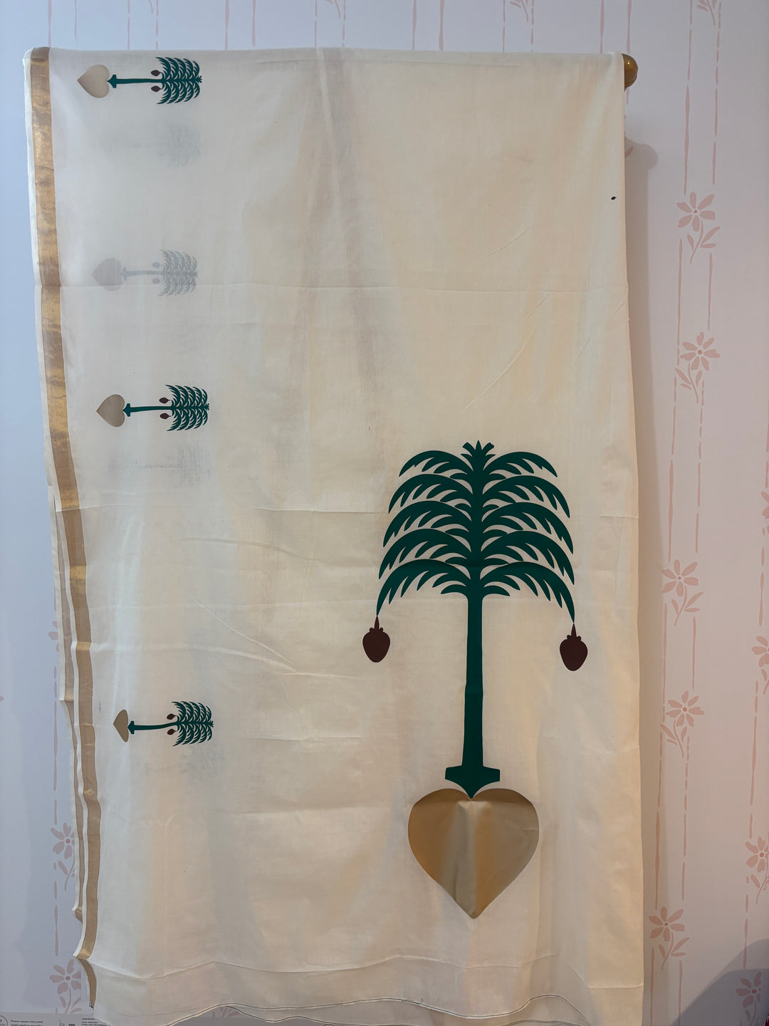 Hand crafted Kerala saree