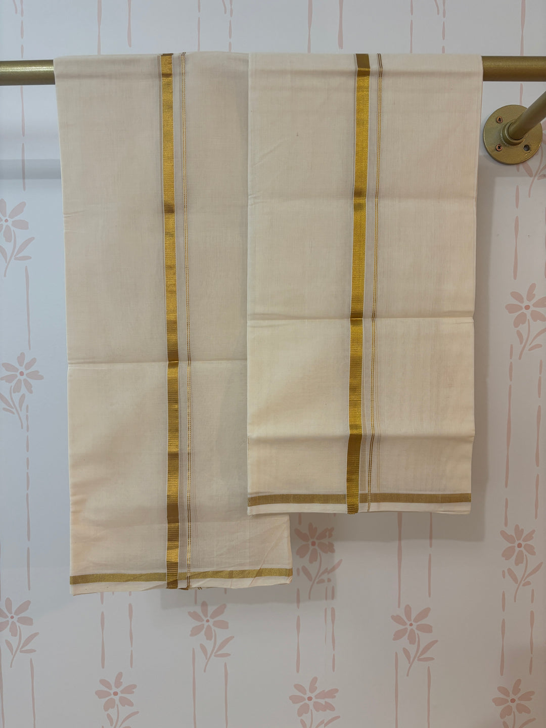 Pure handloom 1/2 inch Kasavu set mundu