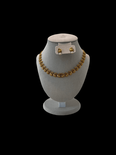 Swan necklace with kemp stones - Mystic Dhaaga